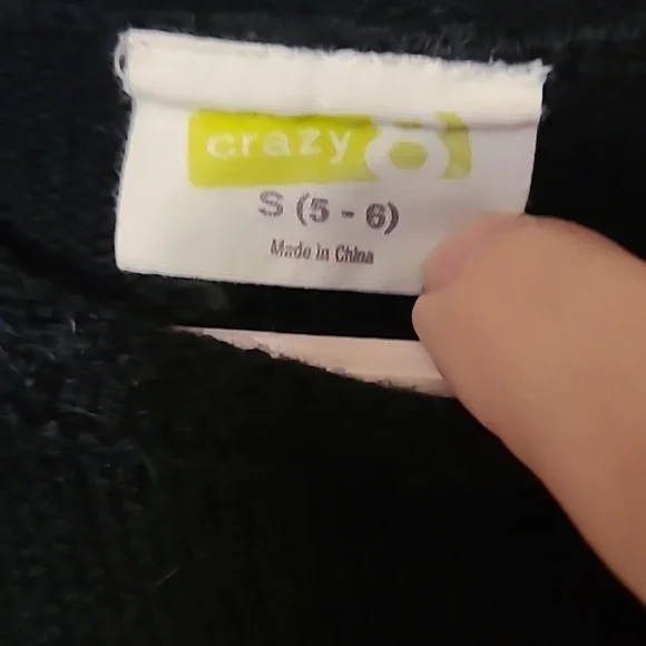 Crazy8 Cute Adorable Heart Love Girls Knitted Black Sweater in sz S 5/6 EUC - Picture 2 of 10